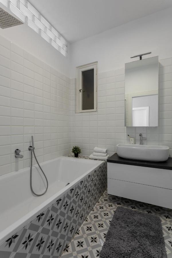 Apartament Deluxe In Old Town By Days Praga